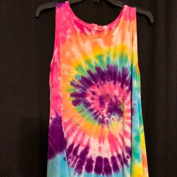 Tops - Plus Size Sleeveless Tie Dye Tunic